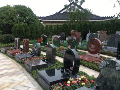 艺术墓碑：展现生命的故事，传达永恒的情感